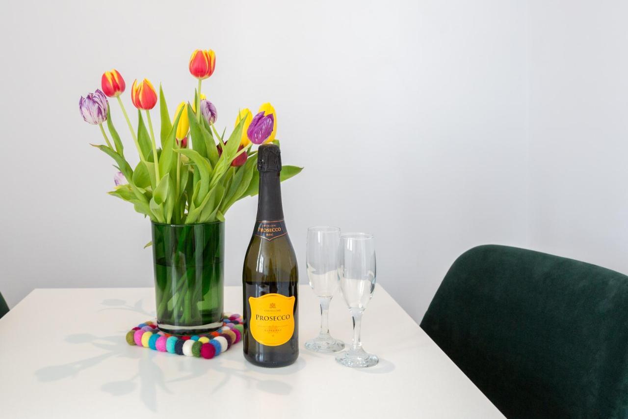Chester Stays - Lovely Apartment In The Heart Of Chester With Free Parking Exterior foto